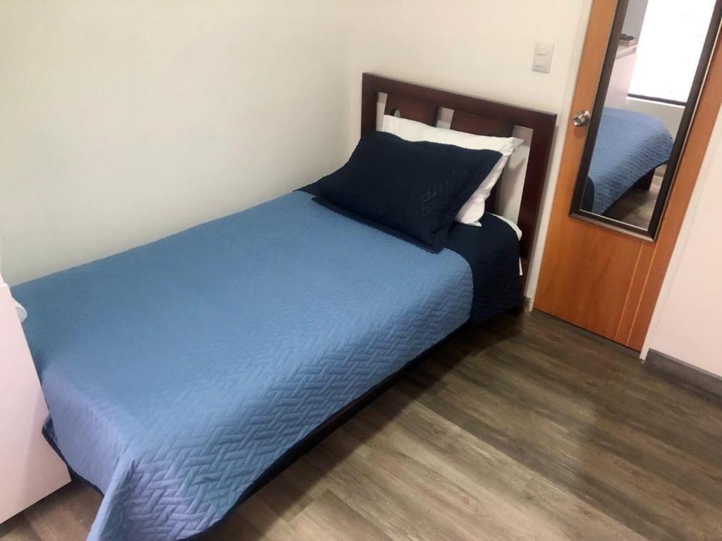 Apto Privado Cerca Al Aeropuerto -Transporte Disponible Богота Экстерьер фото